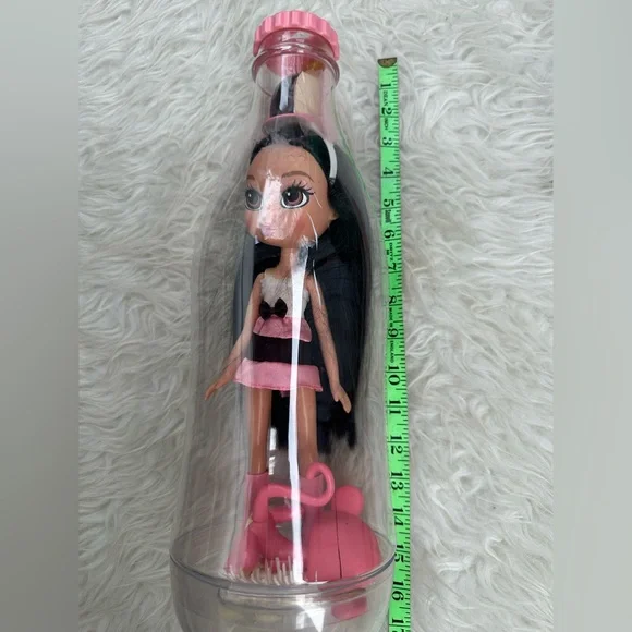 Yummi-Land Ice Cream Pop Girls-nikki neapolitan with accessories. - Picture 6 of 6